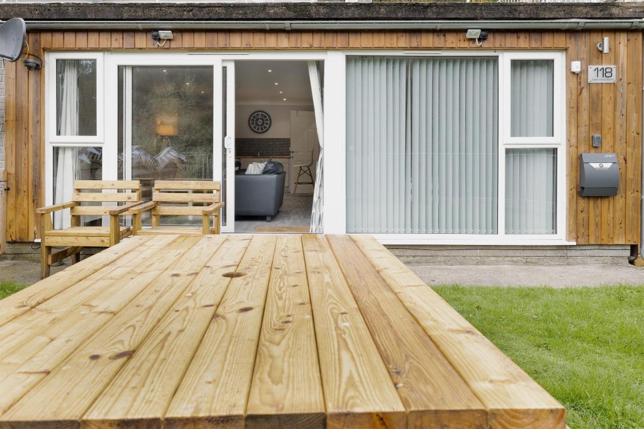 Captivating 2-Bed Villa In Millendreath Near Looe Exterior photo