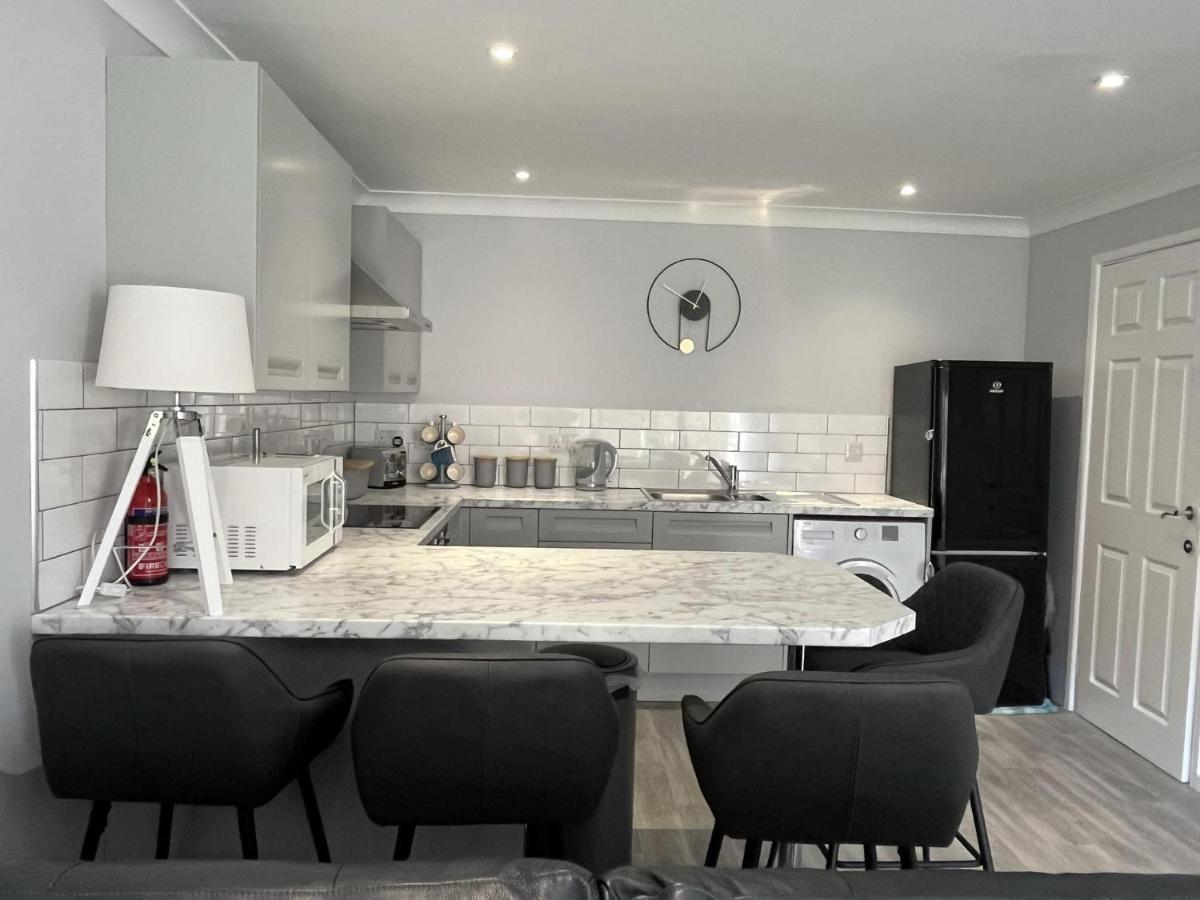 Captivating 2-Bed Villa In Millendreath Near Looe Exterior photo
