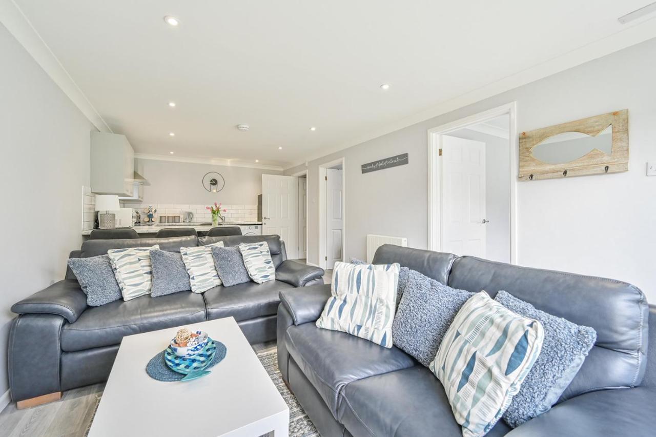 Captivating 2-Bed Villa In Millendreath Near Looe Exterior photo